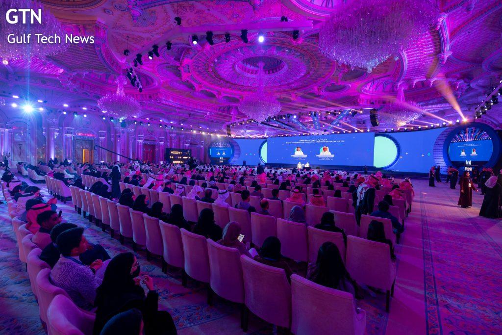 Strong Turnout and Strategic Agreements Strengthen the Entrepreneurship EcosystemSocial Development Bank Concludes the Second Edition of DeveGO25 Forum with 25,000 Participants