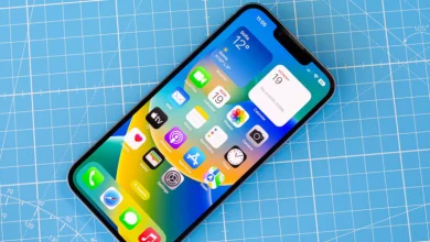 ابل تدعم هاتف iPhone SE 4 القادم بشاشة OLED من LG